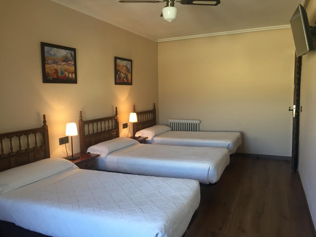 Hostal Argentino مْبيخار المظهر الخارجي الصورة